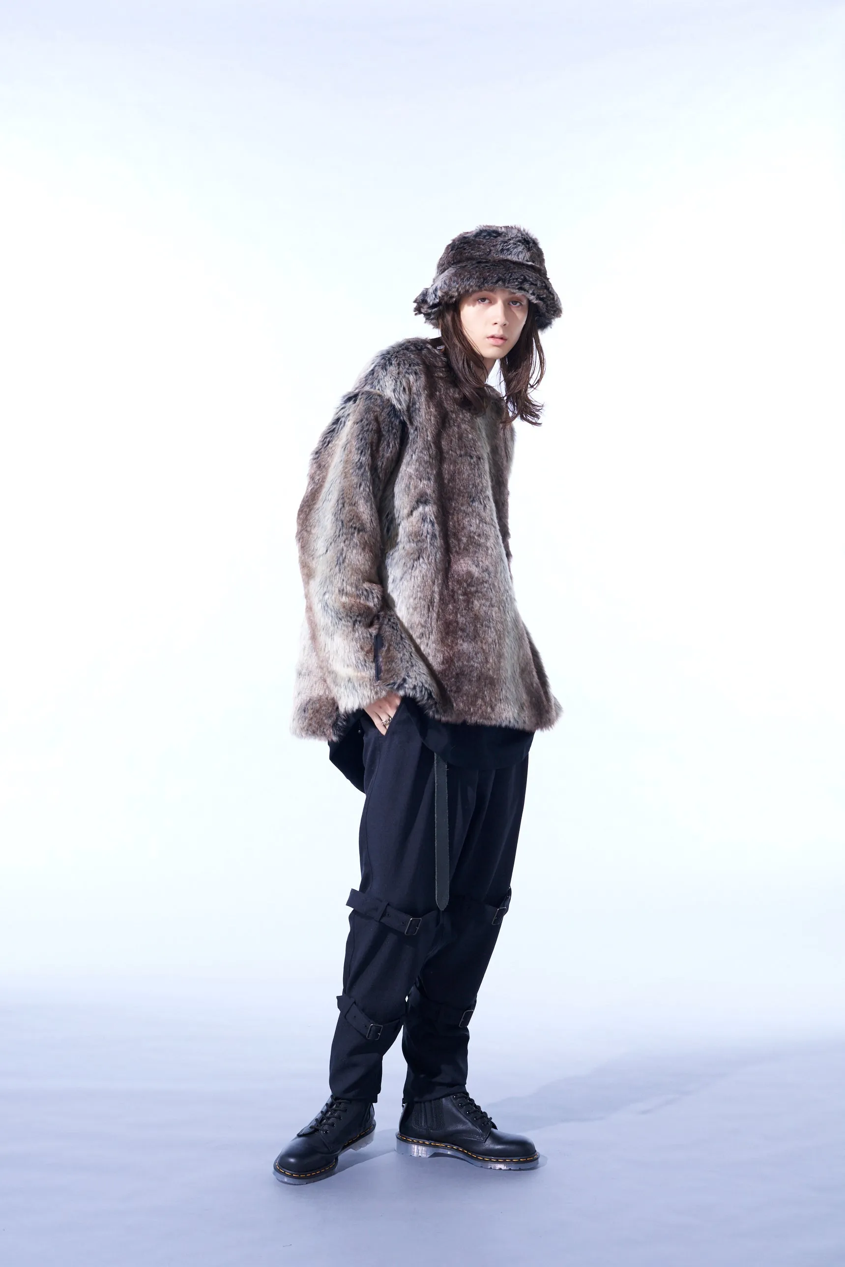 ANIMAL PATTERN ECO FUR CREW NECK PULLOVER