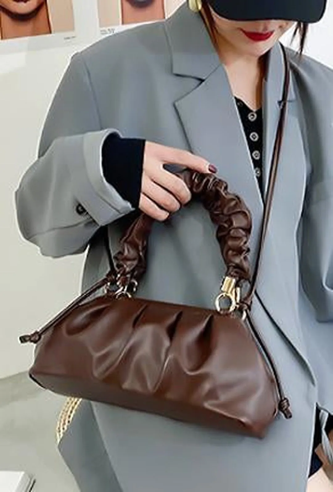 BECCA - HOBO RUCHED BAG