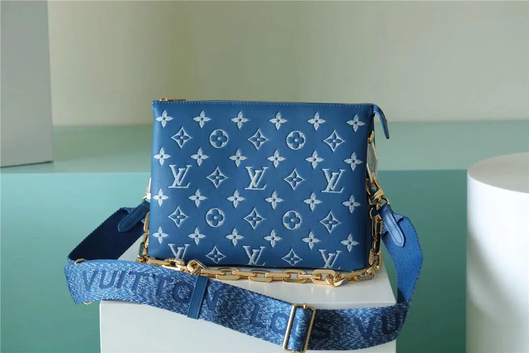 LV Coussin PM Puffy Navy Blue For Women,  Shoulder And Crossbody Bags 10.2n/26cm LV M59392