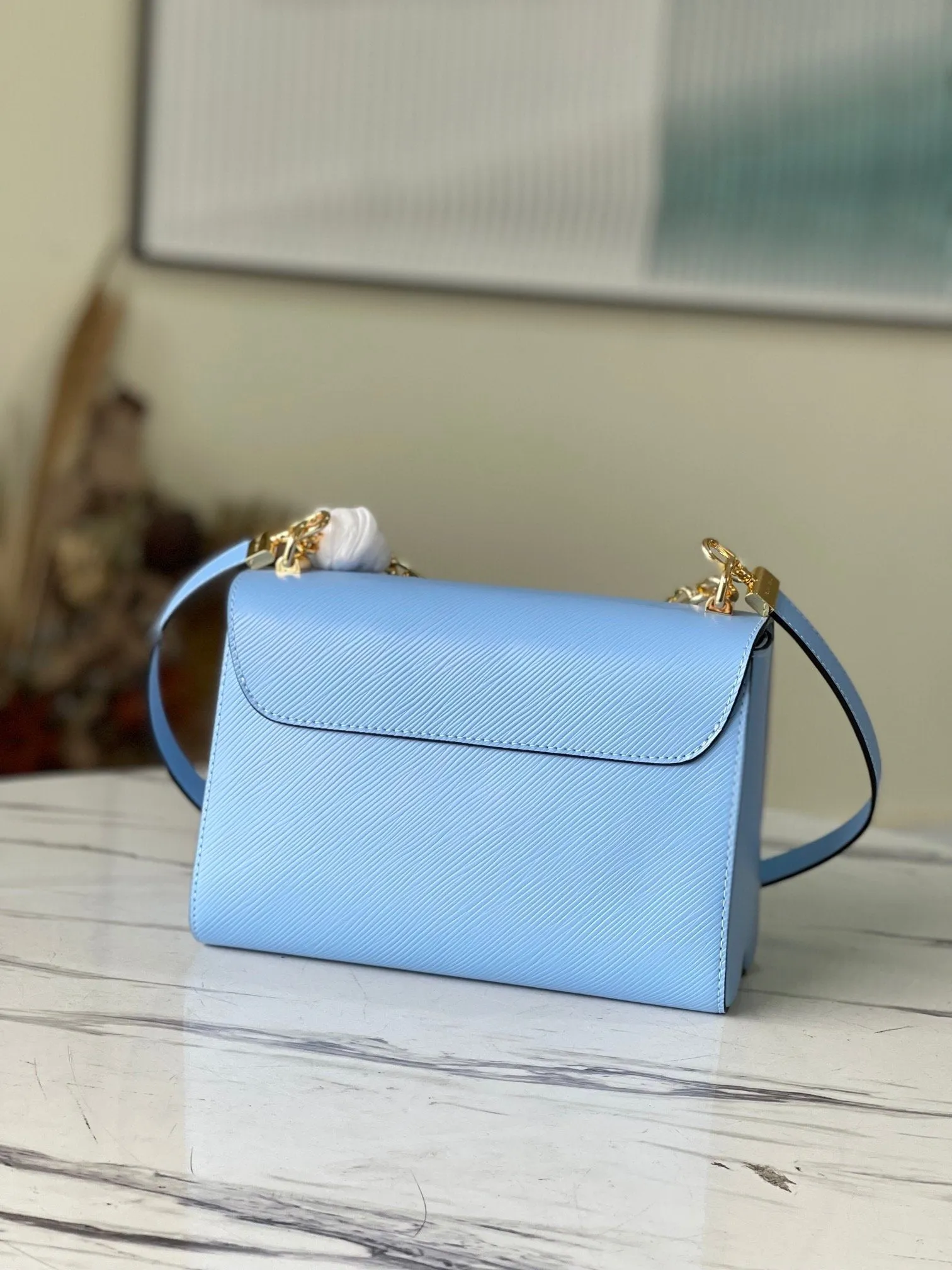 LV Twist MM Monogram Flower Bleu Nuage Blue For Women,  Shoulder And Crossbody Bags 9.1in/23cm LV M59627